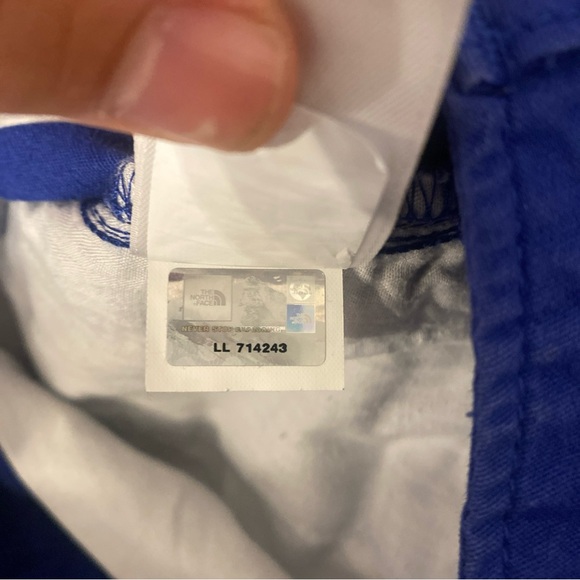 The North Face Women’s Size 8 Bermuda Walking Shorts - Picture 11 of 14